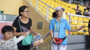 龙华义工小姐姐,传递爱心，点亮城市温暖之光”
